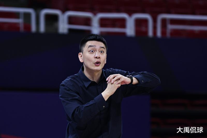 周鹏|如果今年辽宁队能在CBA夺冠，将开创男篮辽宁王朝时期，持续时间可能在3—5年