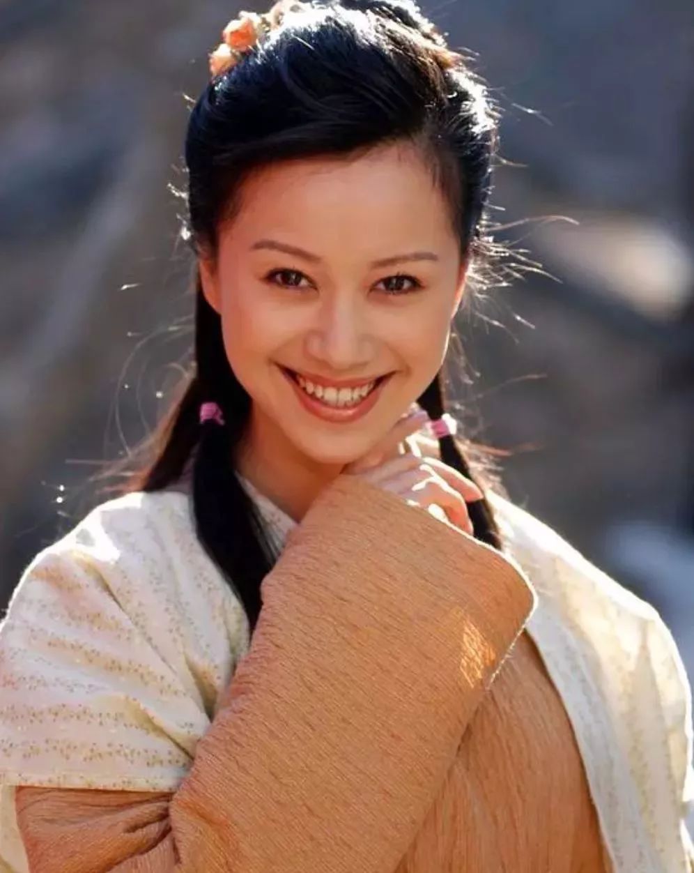 倪虹洁|43岁倪虹洁自曝新恋情，男友身份长相曝光，不介意女方曾离婚生子