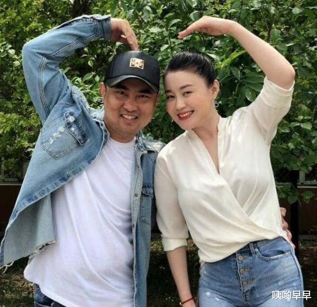 关婷娜|演员关婷娜:被赵本山捧红后,绯闻不断,如今40岁单身成父母心病