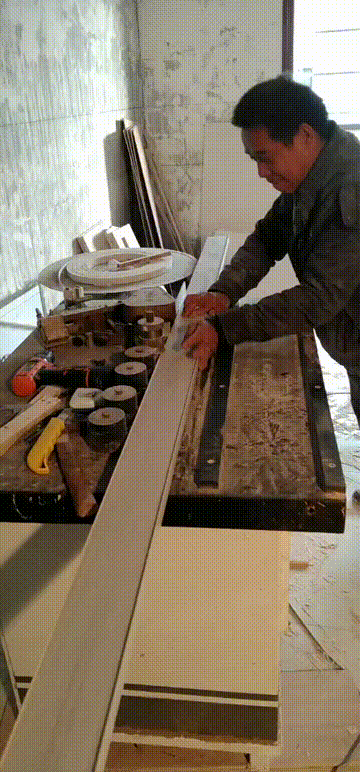 同样的板材,木工打柜子与定制柜子,哪个更划算?一文解答清楚