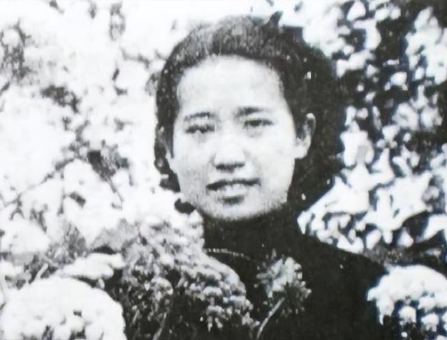 老舍与女作家同居,妻子携子赶来,她写信:各据一城,永不相见