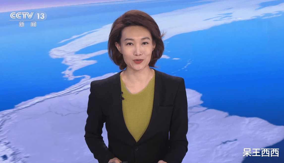 李梓萌|央视主播李梓萌主持文艺直播,新闻播音腔明显,增加观看距离感