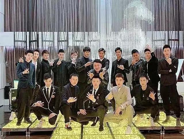 ?送男模28万现金和奥迪的富婆,怎样了?
