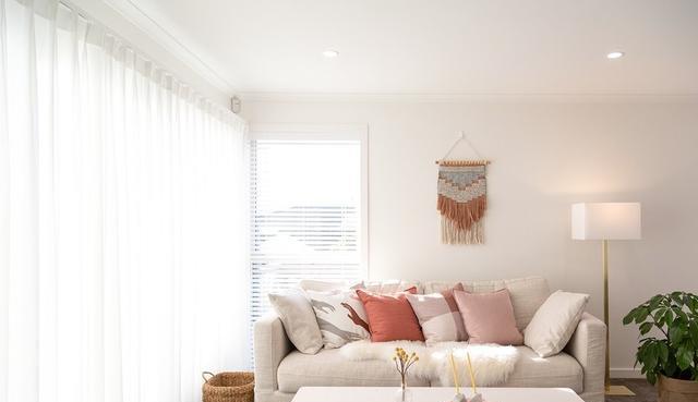 不被父母左右,新婚夫妻的94婚房,不攀比、不堆砌,简单就好