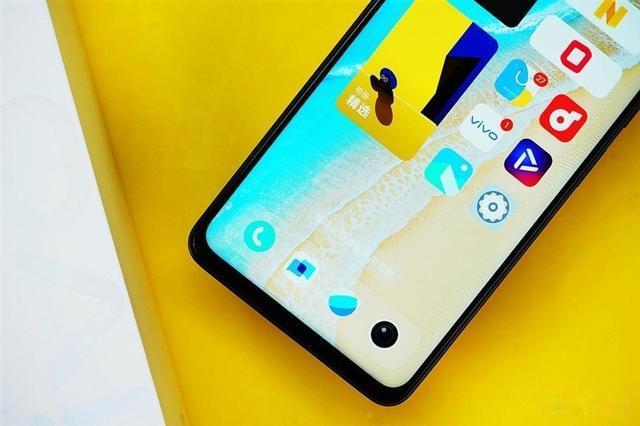 苹果|80W最强充电千元机!vivo Y77评测:首发天玑930温度感人