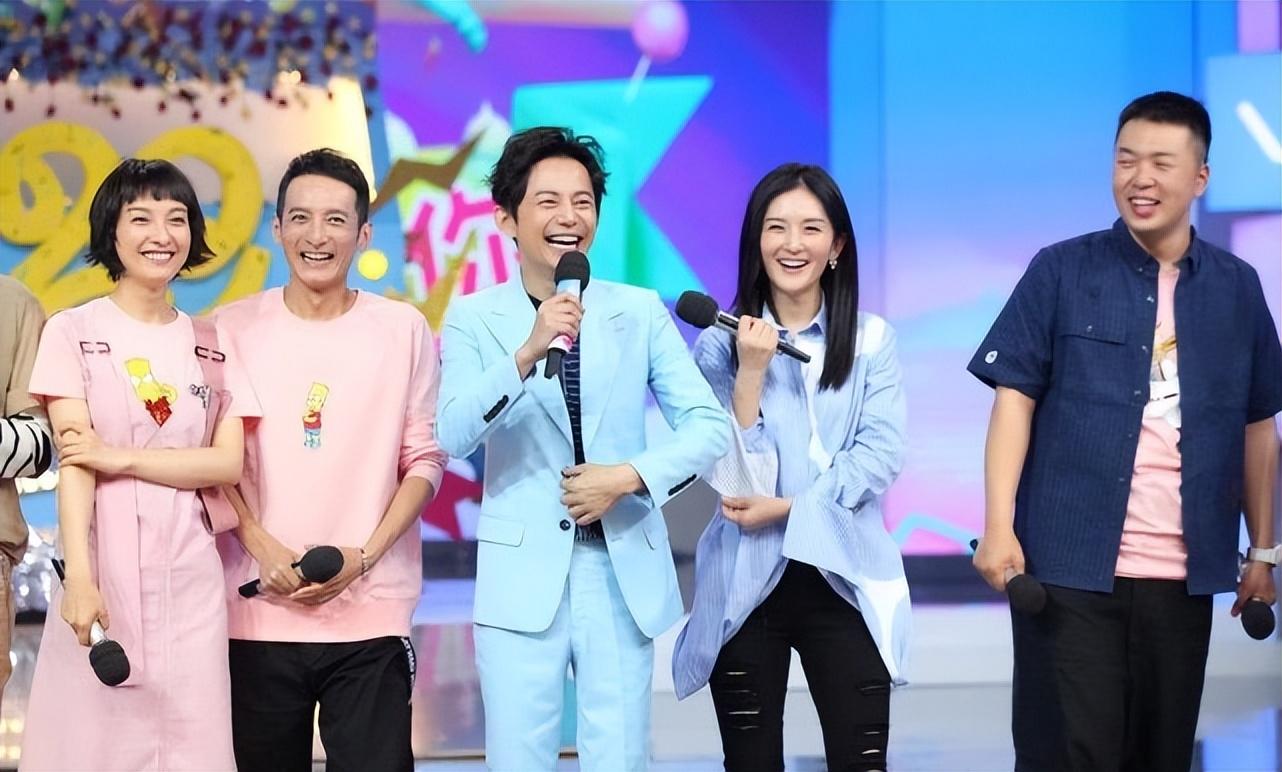 湖南卫视|曝快本除何炅外全离职：谢娜吴昕改简介，海涛维嘉删湖南卫视头衔！