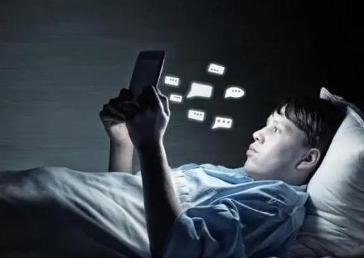 深夜浏览“不健康网站”,以为删除记录就没事?其实危险一直都在