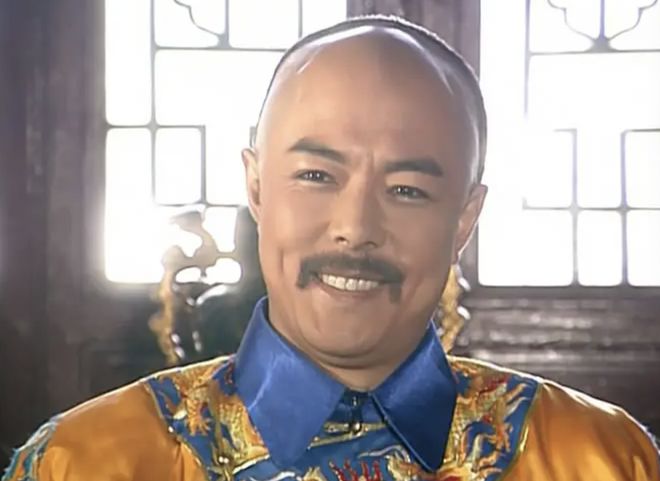 谭咏麟|人在做天在看：71岁找小三、为钱脸都不要，这些晚节不保的老演员到底咋了？