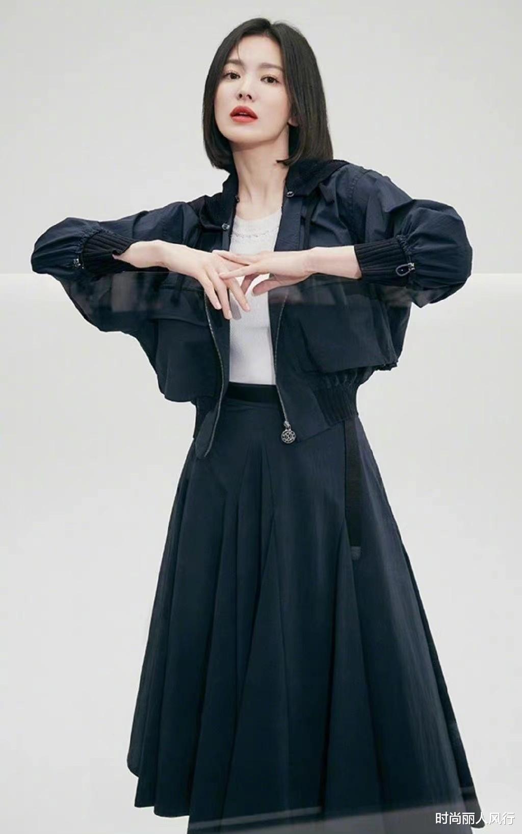 宋慧乔在巴黎出尽风头！晚宴后拍大片，这回终于变顺眼衣服却太土