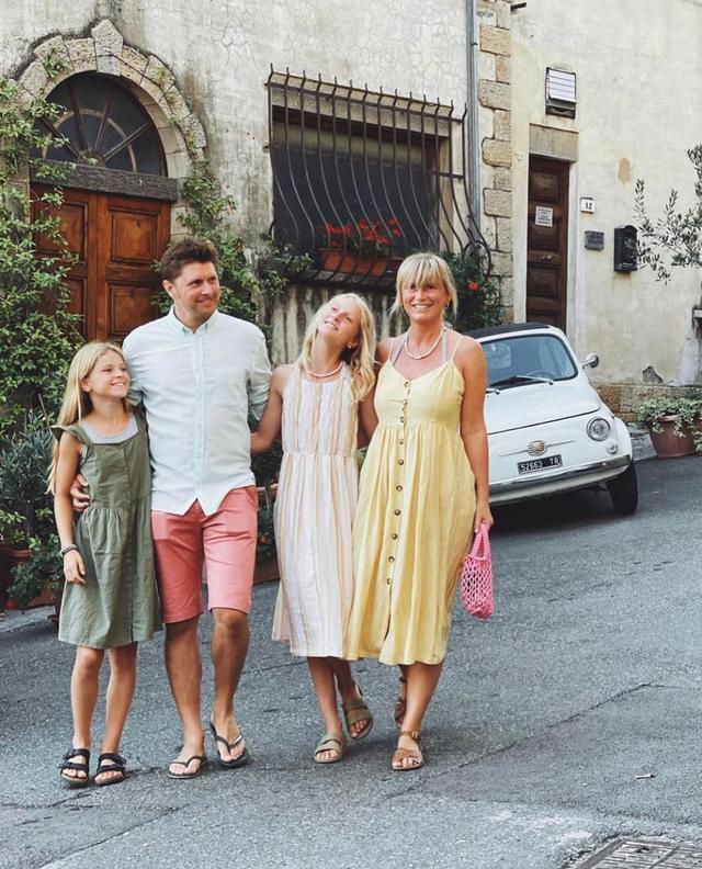 看到丹麦女主的家，精心布置，色彩运用得如此美，内心被击中