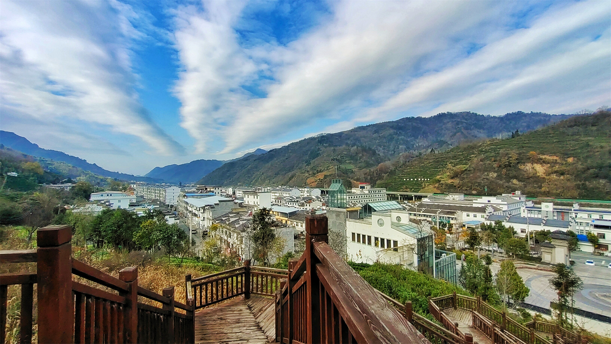 |初冬时节，长安茶山乡村风景宜人