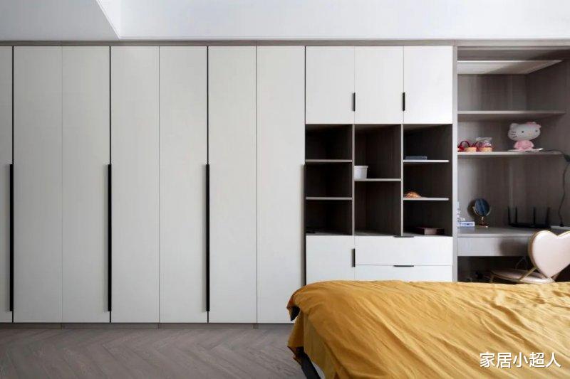 为什么日本人的衣柜里面，没有一个隔板，还能井井有条？厉害！