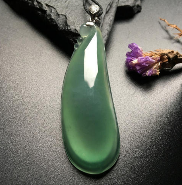 翡翠|新买的翡翠要先放热水里“去蜡”?大可不必!