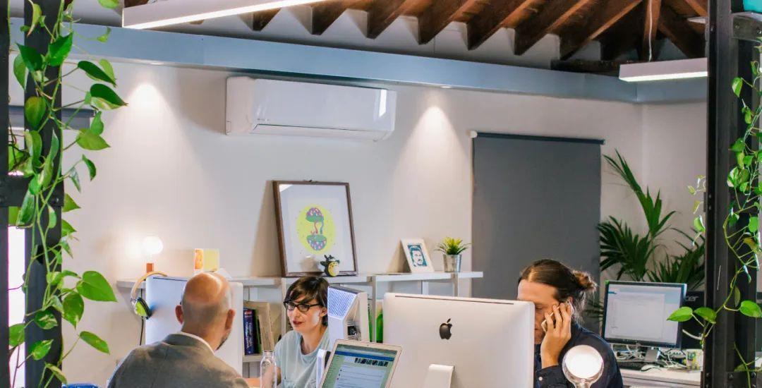 人物设定|总是被同事当众拆台，该怼回去吗？