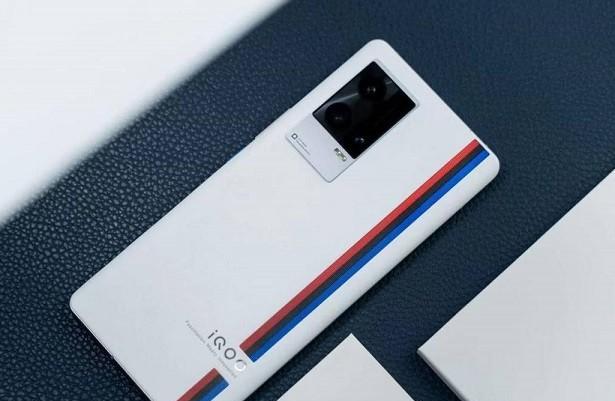 iqoo8|2999元，入手12GB+256GB版的iQOO8，是否值得？