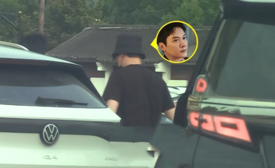 赵丽颖|冯绍峰带儿子去吃饭,巧遇赵丽颖俩次?网友:是有意的