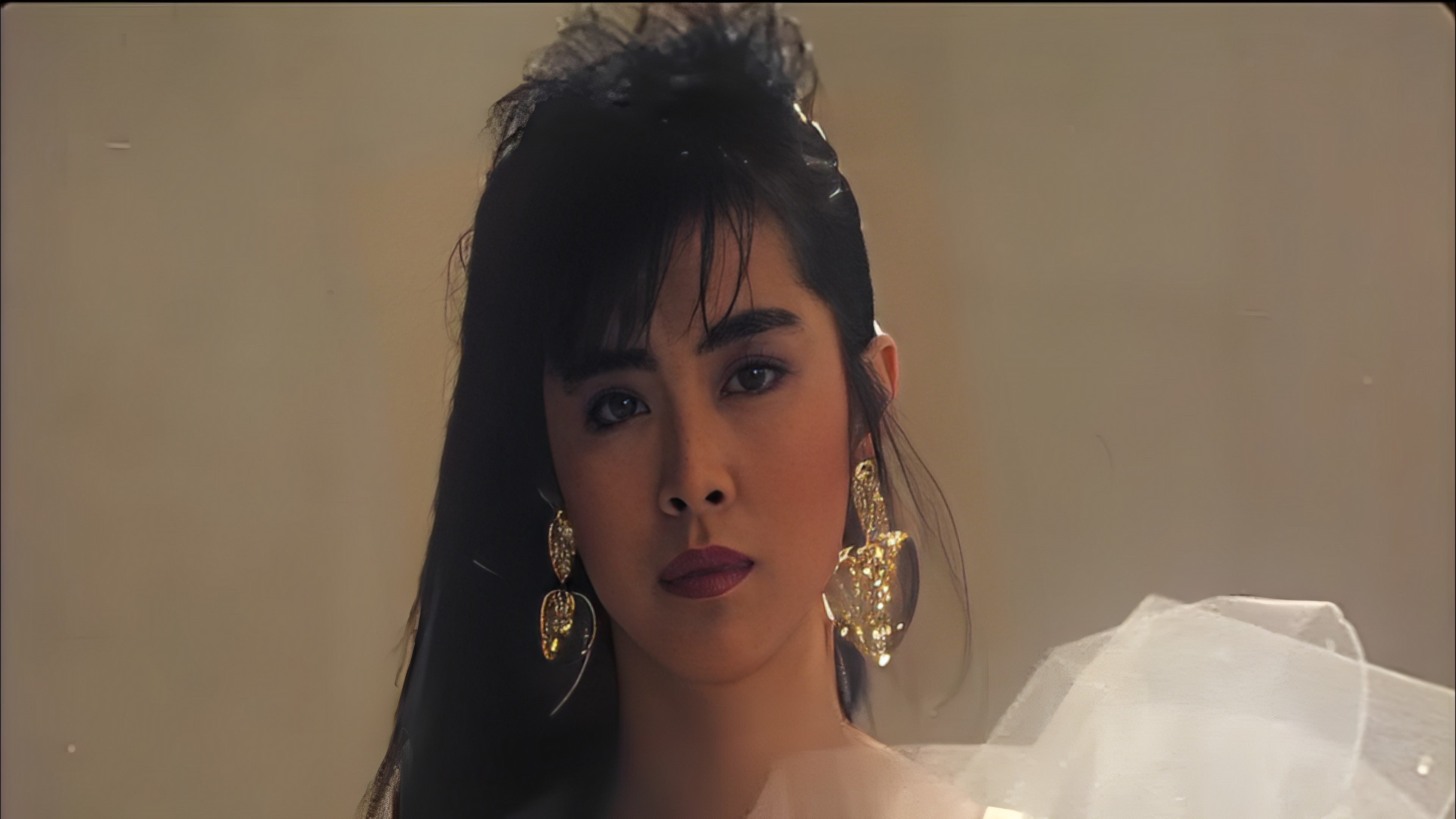 阿威|王祖贤美艳神作，揭露香港小姐不为人知一面，富豪的快乐想像不到