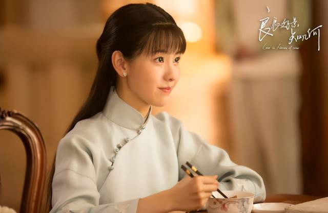 陈都灵|凭借证件照走红，出道即女主，28岁首演民国剧，网友：熬夜追平