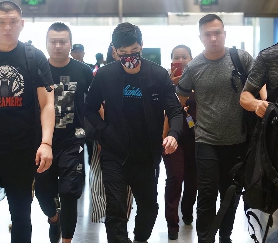 李宇春|李宇春自曝身患重病，发病时要坐轮椅：世事难料，人生无常