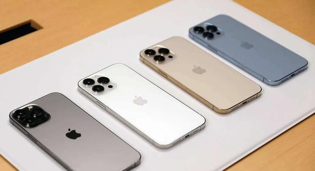 买iPhone13还是等iPhone14？听完老果粉的理性分析后，终于不纠结