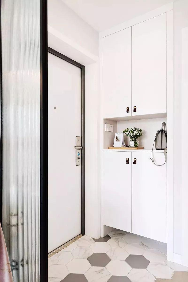 玄关不重视实用性，等于钱白花，这些不起眼的小细节，全是重点！