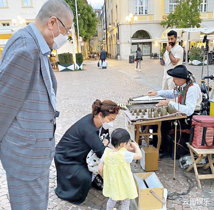 刘诗昆|83岁刘诗昆携1岁女儿周游列国!住豪华庄园乐而忘返,想再生俩娃