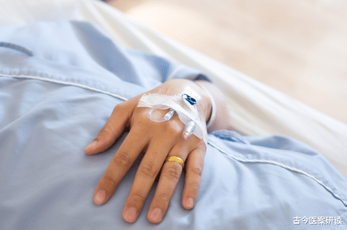 胃癌|42岁男子频繁腹胀,确诊胃癌,医生:煮粥放“它”,小心胃“烂如网筛”