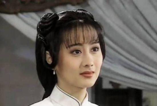 陈德容|陈德容，一位备受偏爱的琼女郎，却亲手毁掉豪门梦