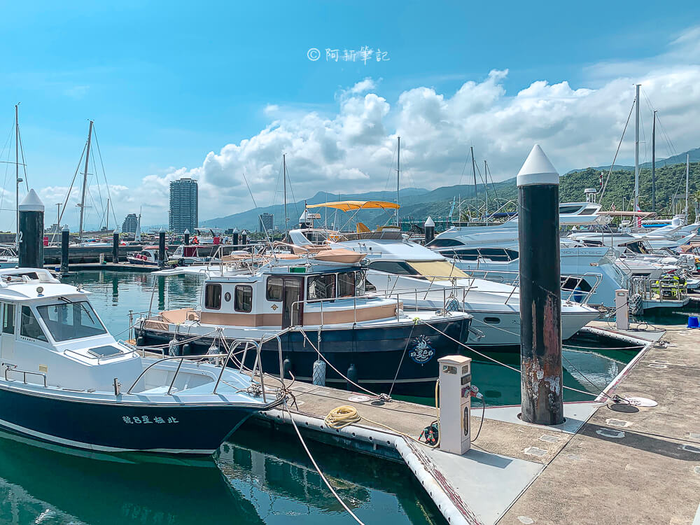 涠洲岛|龟山岛牛奶湖美爆！上帝遗落的一处海上美景，隐藏龟山岛海域，直接带你玩龟山岛牛奶湖