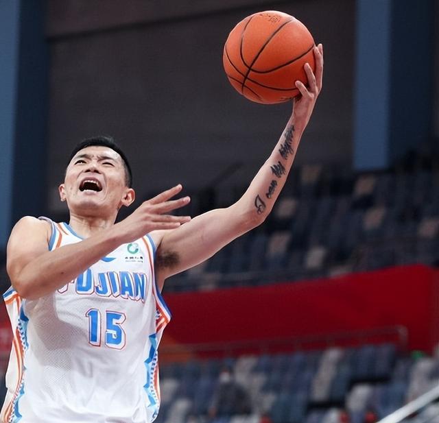 CBA最新积分榜：北京送天津9连败，双外合砍72分同曦大胜福建