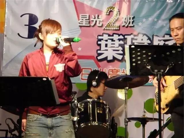 徐佳莹|经历一夜成名的她，为何被誉为下一站天后？