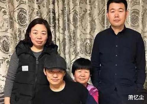 王宝强|身家过亿的王宝强，为何不拉亲哥哥一把？哥哥9字让无数网友泪目