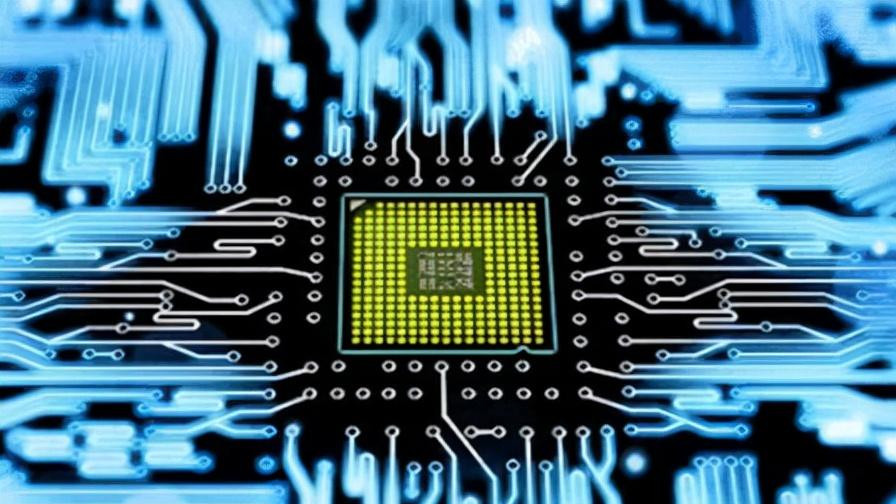 |他豪掷5000亿，只为一颗“中国芯”，网友：秒杀马云十万八千里