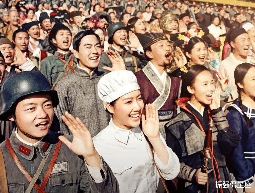 沈凯|横店20万群演现状:美女泛滥,懒汉光棍遍地,他们将何去何从