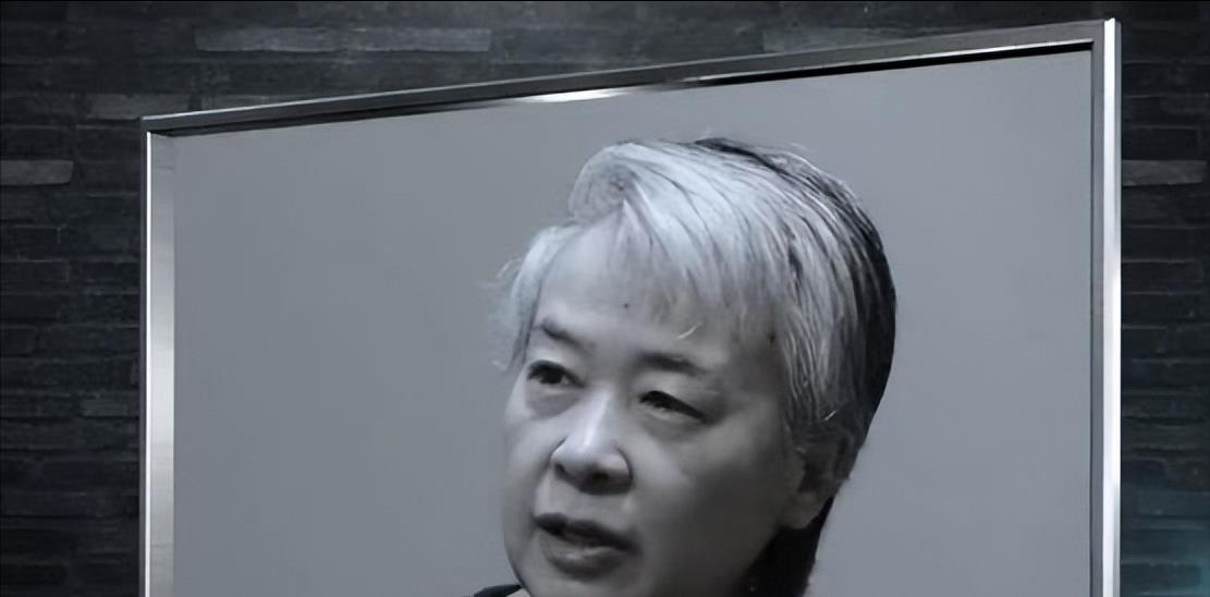 “烟草女掌门”卢平,借情人之手挪用公款超4亿,最终自食恶果