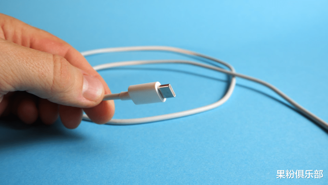 |国家出手！iPhone 改用 USB-C 不远了