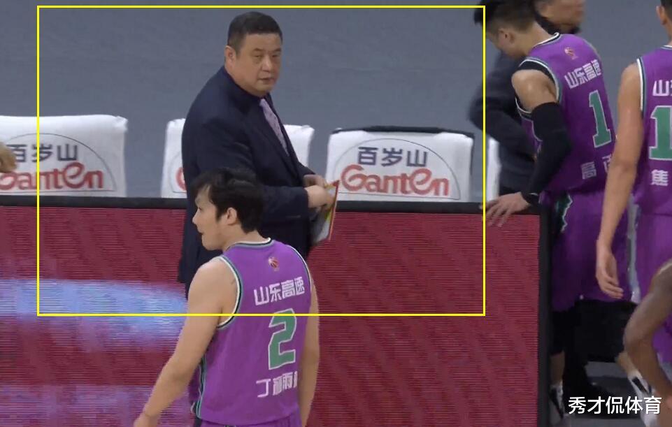 徐长锁|我为啥喊徐长锁下课？离谱用人总在自杀，丁彦雨航的眼神充满了不屑
