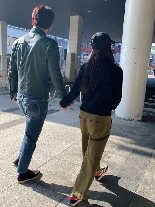 郑智薰|娱乐圈的这对俊男美女，结婚5年无人知，也不耽误他们甜