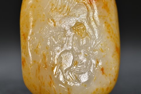 和田玉籽料|和田玉籽料原石雕走马上任把件