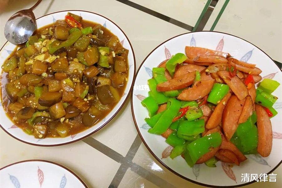 案例：女子习惯裸睡不关门，半夜小偷潜入，误以为是老公全程配合
