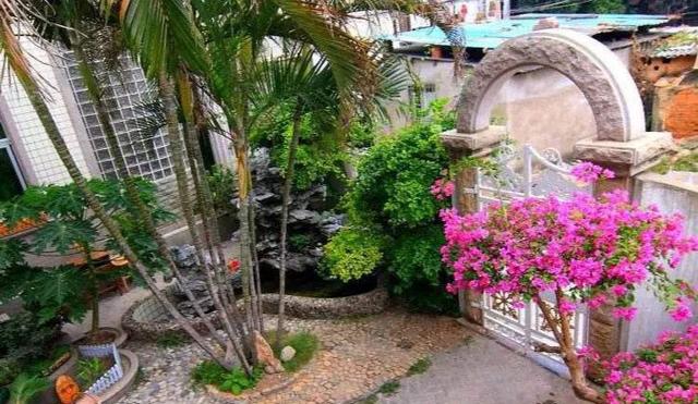 |想要打造高级的“庭院花园”,5种花草6种小物件,都要安排上