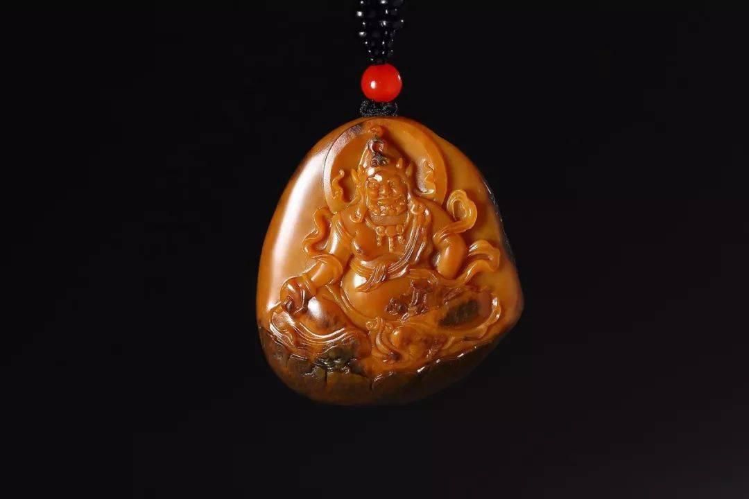 和田玉籽料|和田玉籽料:10个新手9个懵的黄沁是什么样子的?