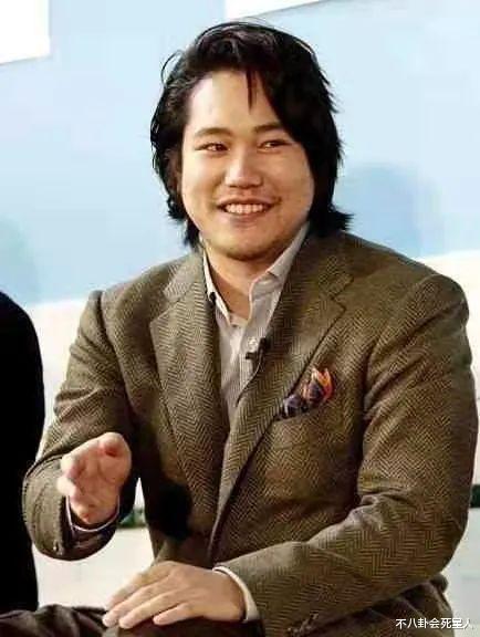 男神|各国顶级男神发福史,秃顶、大肚腩、胡子邋遢,油腻到不敢认!