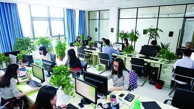 网络安全|互联网大厂不是香饽饽了？免费午餐将成过去式，桶装水也降级了？