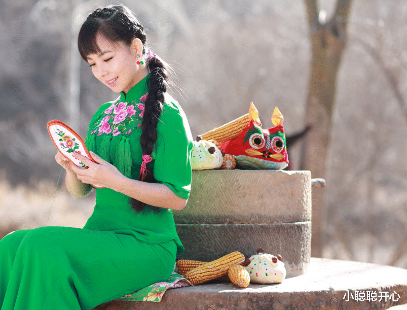 王二妮|星光大道走红的王二妮，为何放弃高薪嫁到农村？生活状态令人羡慕