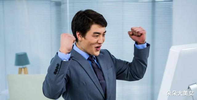 |大学生自述：我“月薪3万”，是因为有3条就业本钱