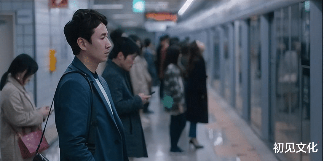 |46岁中年人悲叹,研究生毕业,中年失业,人生只剩悲剧