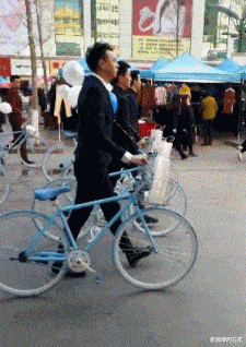 王宝强|“为什么要背叛王宝强?兄弟你睁大眼睛看看她是谁啊”