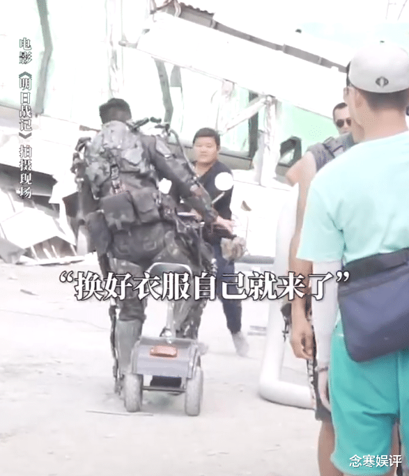 古天乐|52岁古天乐近况被曝光，骑三轮电动车去片场拍戏，身边从不带助理