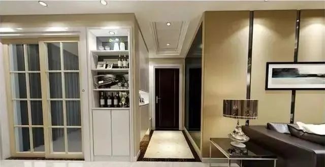 第一次参观朋友新房,一进门就被吸引了,全屋漂亮极了尤其是客厅